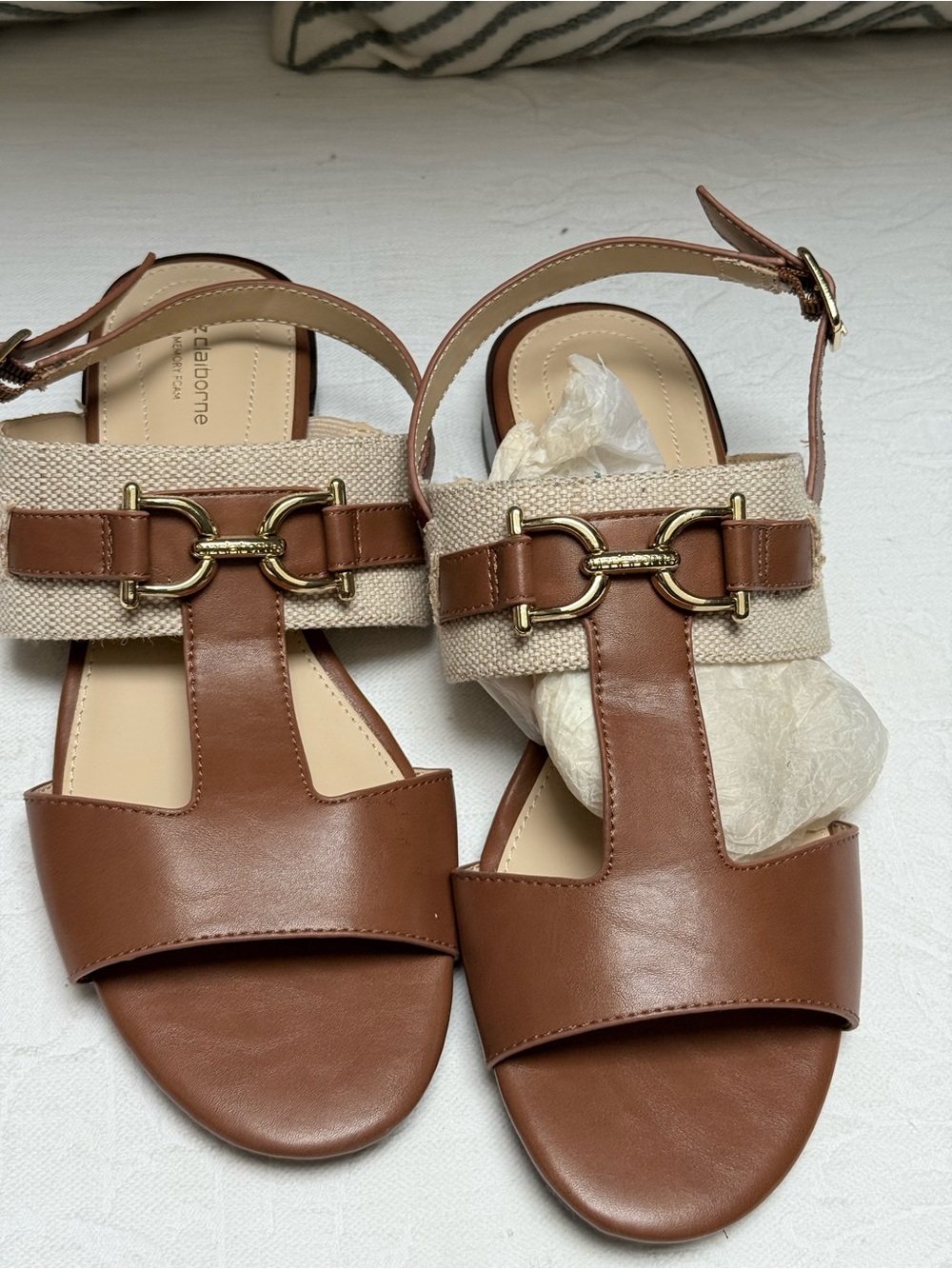 Liz Claiborne Brown Leather & Cream Canvas T-Strap Sandals
